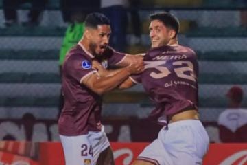 ¡Triunfazo! Carabobo FC derrotó por la mínima a Bragantino en Sudamericana