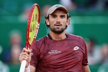 Héroe local: Vacherot ganó y avanzó a semifinales en Montecarlo