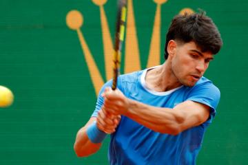 Alcaraz venció a Etcheverry en Montecarlo