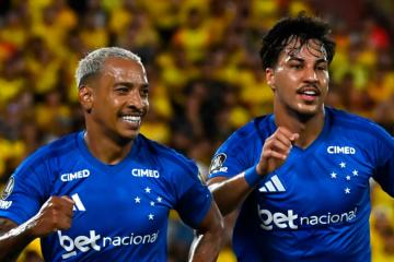 Cruzeiro venció a Barcelona en su debut en la Copa Libertadores