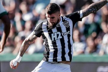 Atlético Mineiro cayó por 2-0 ante Coritiba por el Brasileirao