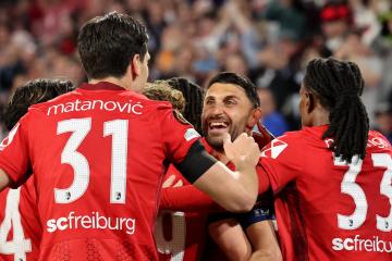 Friburgo goleó a Celta de Vigo y sacó ventaja en los cuartos de la Europa League