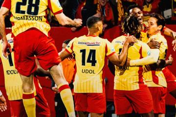 Lens goleó a Toulouse y se metió a la final de la Copa de Francia