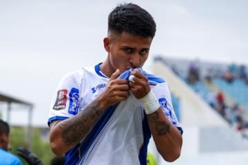 Del Castillo rescató el punto ganado: “Pude cabecear la pelota y por suerte entró”