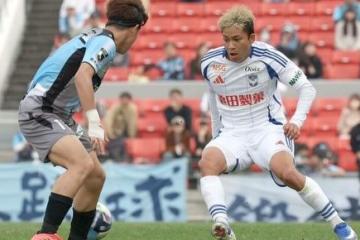Shimabuku fue titular en triunfo del Albirex Niigata en la Segunda de Japón