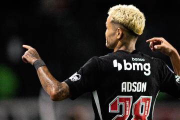 Vasco goleó a Olimpia en la Copa Sudamericana