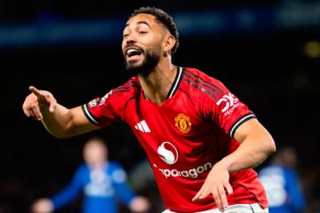 Manchester United venció al Chelsea en Stamford Bridge