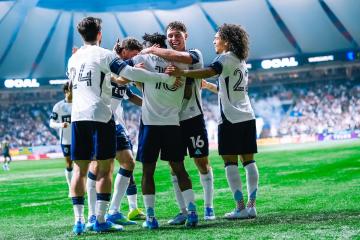 Kenji Cabrera fue suplente en triunfo de Vancouver Whitecaps