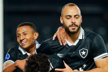Botafogo goleó a Independiente Petrolero y aseguró clasificación en la Sudamericana