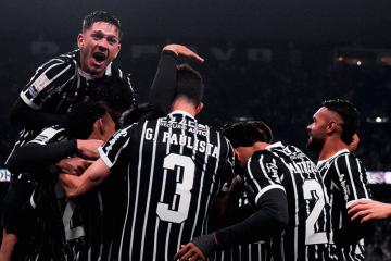 Carrillo fue titular en el triunfo de Corinthians ante Sao Paulo
