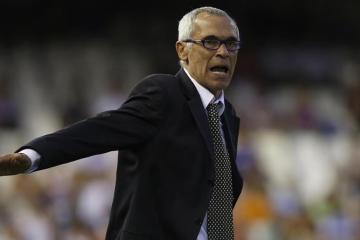 ¡Héctor Cúper arribaría la próxima semana para firmar porla 'U'!