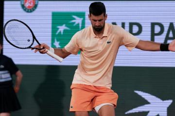 Djokovic volvió a ganar 3-1 y avanzó en el Roland Garros