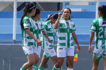 Defensores del Ilucán goleó 5-0 a Carlos Mannucci por la Liga Femenina