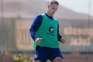 Garcés: "Si me toca medirme ante Yamal, pasa la pelota o el jugador, no los dos"
