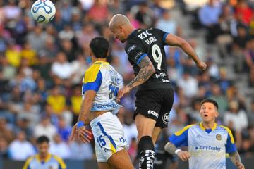 Independiente del Valle venció a Rosario y quedó primero en su grupo