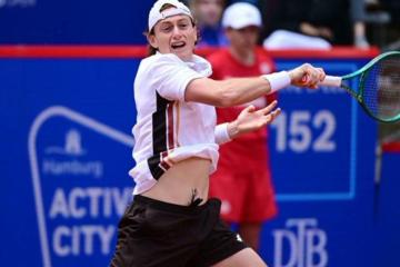 Ignacio Buse se despidió de Roland Garros tras dura batalla frente a Rublev