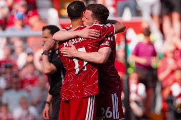 Salah y Robertson se despidieron de Liverpool, pero 'Reds' aseguraron clasificación a Champions