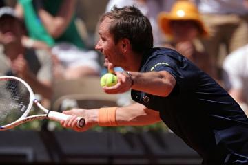 Medvedev fue eliminado en primera ronda en Roland Garros