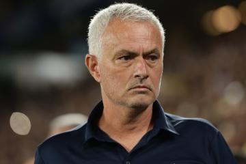 Mourinho: "Desde el lunes podré responder sobre mi futuro"