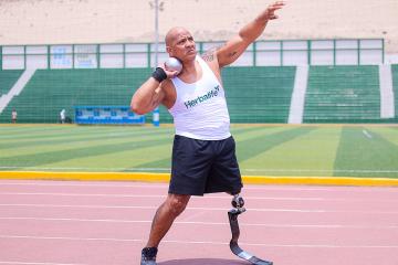Carlos Felipa culminó preparación en España y este domingo competirá en Bilbao