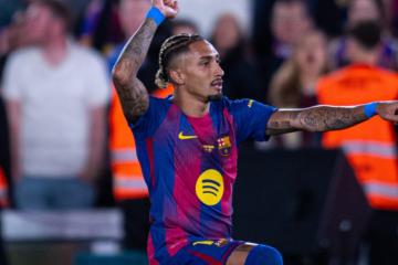 Con doblete de Raphinha, Barcelona derrotó a Betis y volvió al triunfo en LaLiga