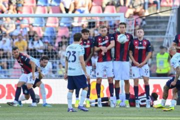 Inter cerró su temporada de campeón con un emocionante empate ante Bologna