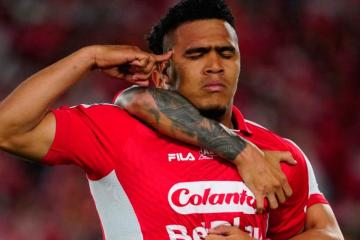 Santa Fe superó 2-1 a Platense y aún sueña en la Libertadores