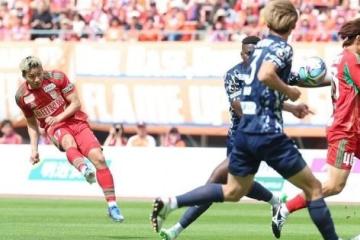 Peruano Kazuyoshi Shimabuku fue titular en empate del Albirex Niigata