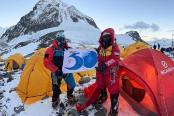 Montañista peruano Víctor Rímac conquistó nuevamente el Everest