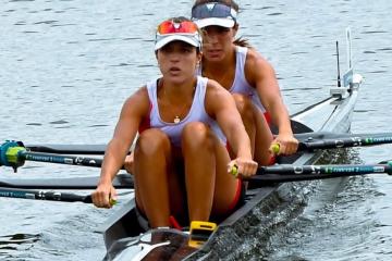 ¡Hermanas Alessia y Valeria Palacios lograron medalla de plata en Copa del Mundo de Remo!