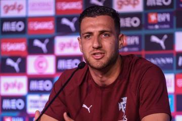 Dalot: “Si quieren remar con nosotros, remaremos y el barco no se detendrá”