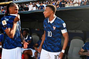 Mbappé: “Siempre es bueno comenzar así un Mundial, da un poco más de tranquilidad”