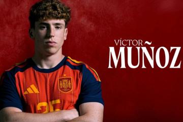 Liverpool anunció el fichaje de español Muñoz