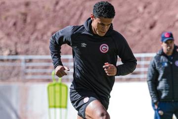 Olivares: "Esperamos afrontar bien los campeonatos que vienen"