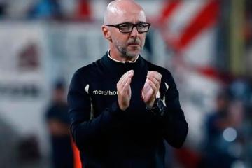 ¿Pega la vuelta? Javier Rabanal regresaría a dirigir en el fútbol peruano