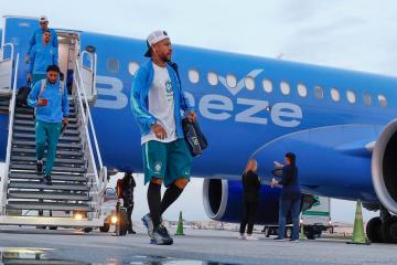 Con Neymar: Brasil ya está en Miami para duelo ante Escocia