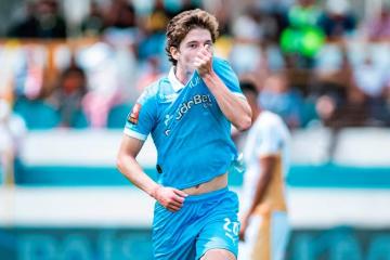 Ian Wisdom: "Somos Sporting Cristal, el mejor equipo del Perú, y vamos a pelear el título"