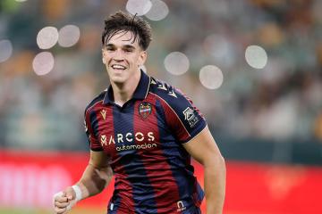 Real Madrid anunció el fichaje de Carlos Espí