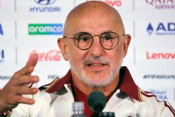 De la Fuente: "Entiendo perfectamente que Argentina buscara los penaltis, sobre todo después de la expulsión"