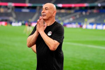 Hossam Hassan seguirá siendo entrenador de Egipto hasta 2030