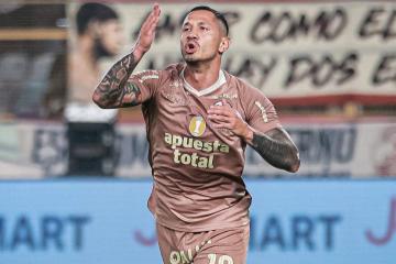Lapadula: "Hoy es una linda noche, pero el camino es muy largo"