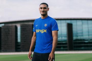 Chelsea anunció la contratación de francés Lacroix