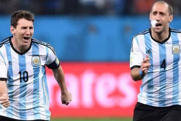 Zabaleta: "Messi lleva más de 20 años sosteniéndose en la elite porque nunca dejó de querer mejorar"