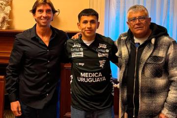 Jeison Cubas renovó una temporada más con Atlético Cerro de Uruguay