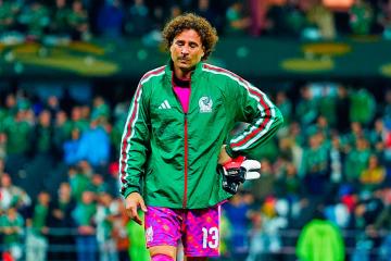 ¡Se despidió una figura! Guillermo Ochoa anunció su retiro del fútbol profesional
