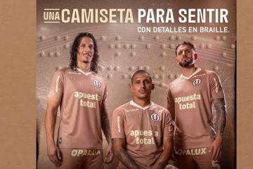 (VIDEO) Universitario presentó nueva camiseta en honor a sus hinchas con discapacidad visual,