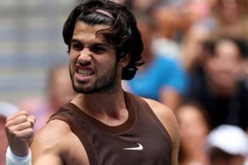 Alcaraz volvió con triunfo en su debut en el US Open