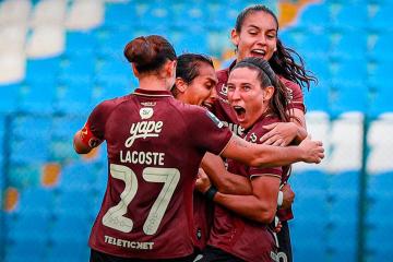 Universitario venció 3-1 a Sporting Cristal por la Liga Femenina