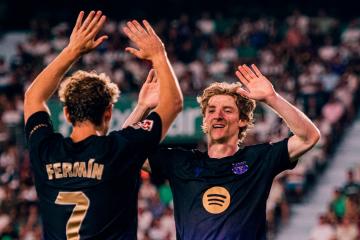 Barcelona goleó 5-0 a Elche en su estreno en La Liga