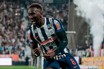 Castillo: “Estoy de cara al gol, pero el grupo está ayudando en eso”
